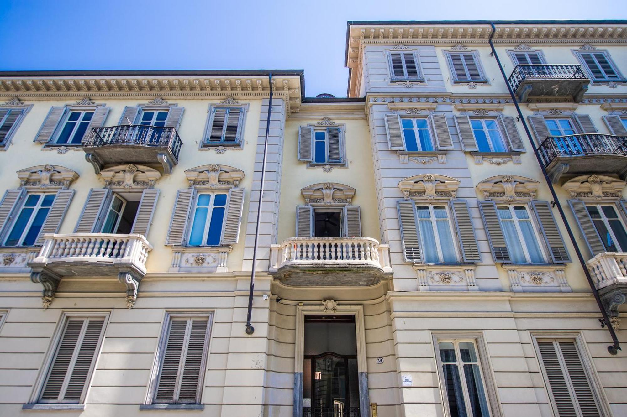 Giolitti 39 - Moderna Mansarda Nel Cuore Di Torino Exterior foto