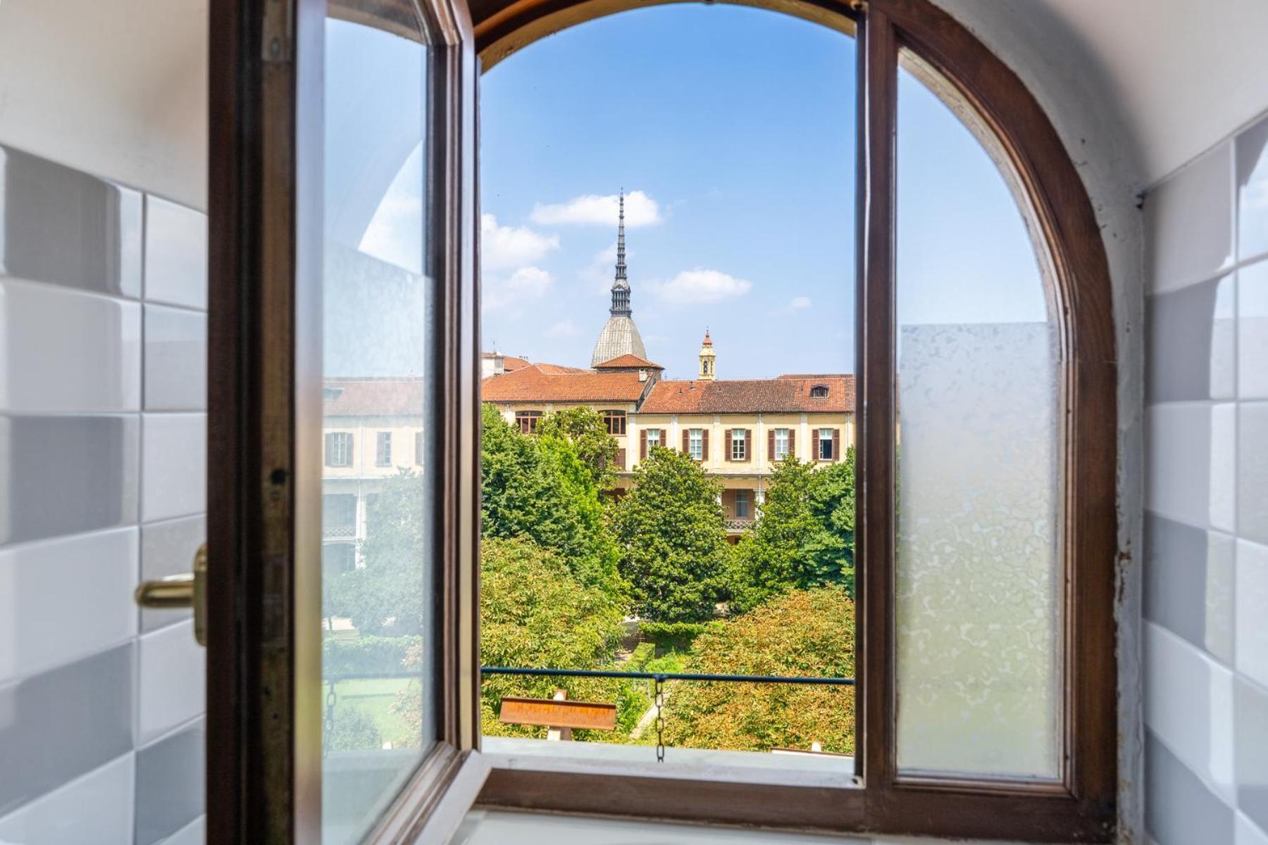 Giolitti 39 - Moderna Mansarda Nel Cuore Di Torino Exterior foto